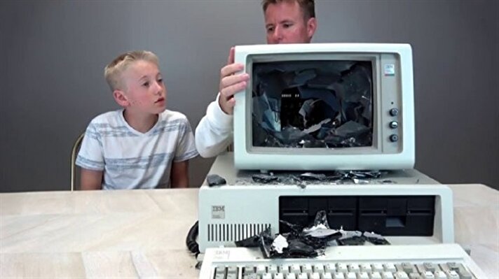 İlk kişisel bilgisayar günümüzdekilere oranla epey ilkel duruyordu. 