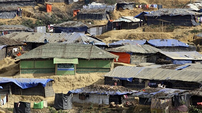 The dire living conditions of the Rohingya Muslims 