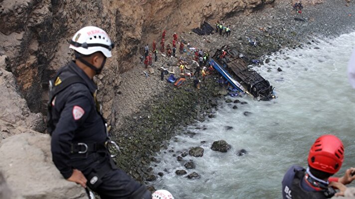 At least 48 killed after bus plunges off cliff in Peru          