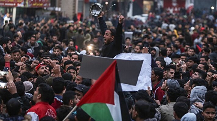 Gazans protest against Israel's blockage