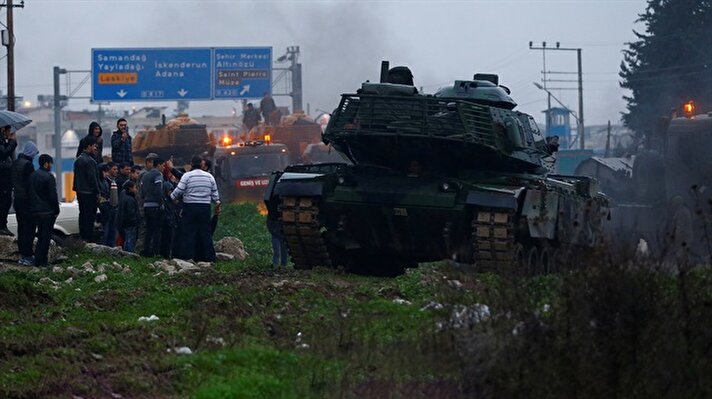Türkiye'nin Afrin'e yönelik harekatıyla ilgili hazırlıkların görüldüğü kareleri Reuters haber ajansı paylaştı. 