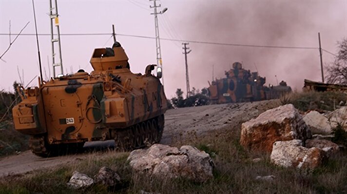 Öte yandan Özgür Suriye Ordusu (ÖSO) mensuplarını taşıyan konvoy da bölgeye hareket etti.
