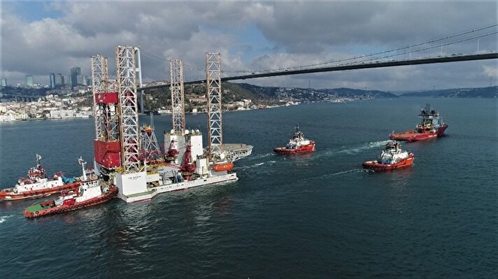 55 bin 235 groston ağırlığında, 52 metre uzunluğunda ve 110 metre yüksekliğindeki GSP Saturn isimli petrol platformunu çeken Norveç bandıralı GSP Antares, İstanbul Boğazı'ndan geri döndü. Platform gemi tarafından Yenikapı açıklarına çekilmişti. 