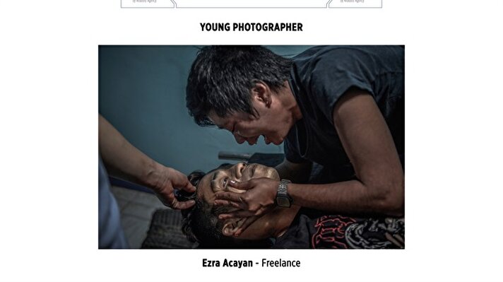 Yılın Fotoğrafı ödülünü Bosnalı foto muhabir Damir Sagolj Bangledeş'te Rohingyalı göçmenlerin bulunduğu kampta çektiği Çocuk adlı fotoğrafı ile kazandı.
