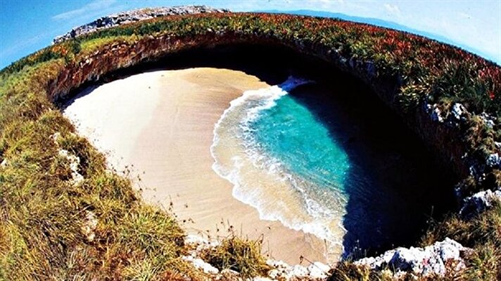  هل تعلم كيف أكتشفت جزر ماريتا إحدى العجائب الطبيعية!! 