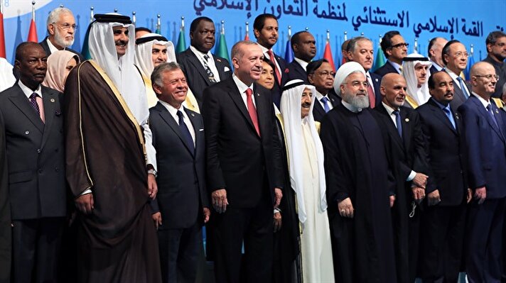İslam İşbirliği Teşkilatı ülkelerinin liderleri İsrail'e karşı atılacak adımlar için bugün İstanbul Kongre Merkezi'nde bir araya geldi. 