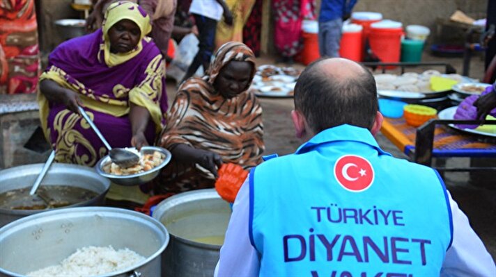 Turkish aid agencies continue to provide iftar meals during the holy month of Ramadan in various countries across Europe, Asia and Africa.


