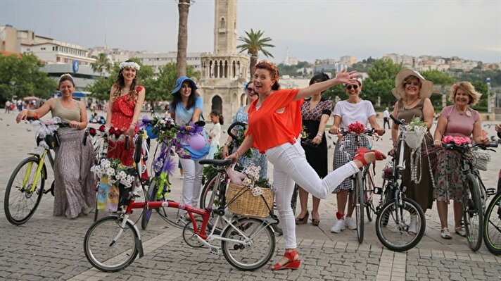 تركيا.. حملة نسائية لقيادة الدراجات الهوائية تلقى انتشارا عالميا