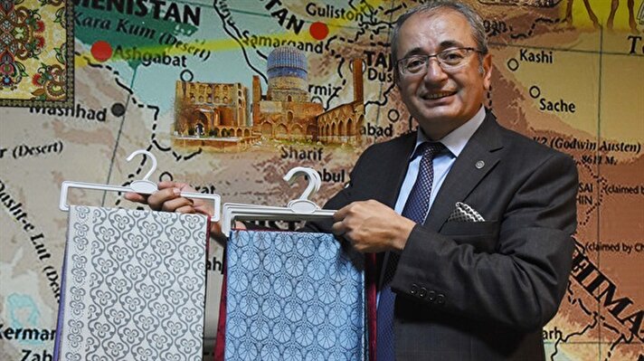 Turkish silk scarf designer attracts UK customers