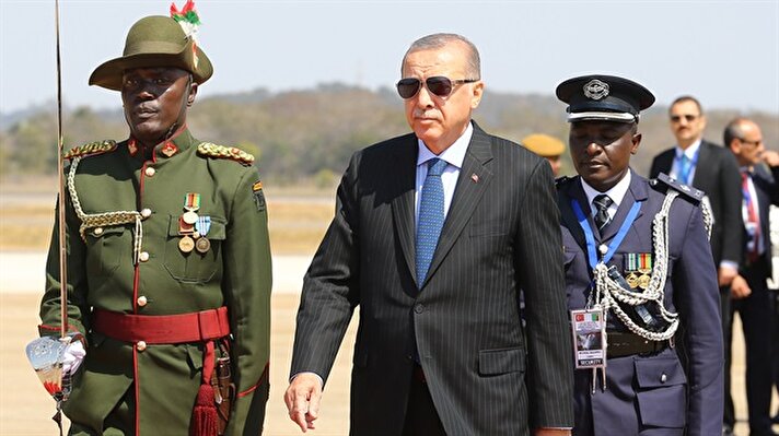  Erdoğan'a eşi Emine Erdoğan da eşlik etti.