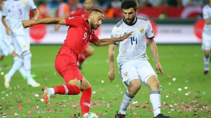 Öne çıkan B Ligi 2. Grup karşılaşmasında Türkiye, Rusya'yı Trabzon'da konuk etti. Mücadelenin ilk yarısı, Denis Cheryshev ve Serdar Aziz'in karşılıklı golleriyle 1-1 berabere tamamlandı. Rusya, ikinci devrede Artem Dzyuba'nın kaydettiği golle karşılaşmadan 2-1 galip ayrıldı.  