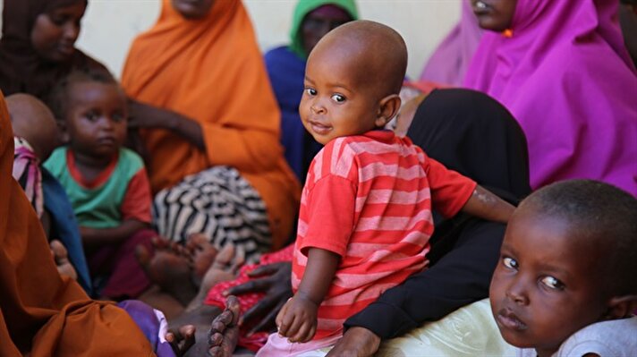 Somalis displaced by fighting, floods live in dire conditions