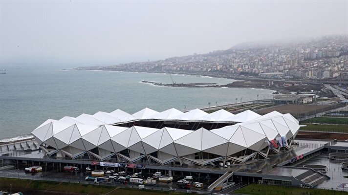 Türkiye'nin aday şehir ve statları arasında Antalya Stadyumu da yer alıyor. 32.537 kapasiteye sahip stadyum, 2015 yılında açıldı. 