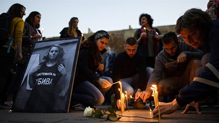 Bulgaristan'da tecavüze uğrayan ve daha sonra öldürülen kadın gazeteci Viktoria Marinova için başkent Sofya'da anma töreni düzenlendi. 