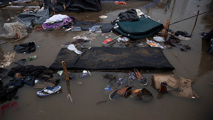 Torrential downpour devastates migrants waiting in Tijuana