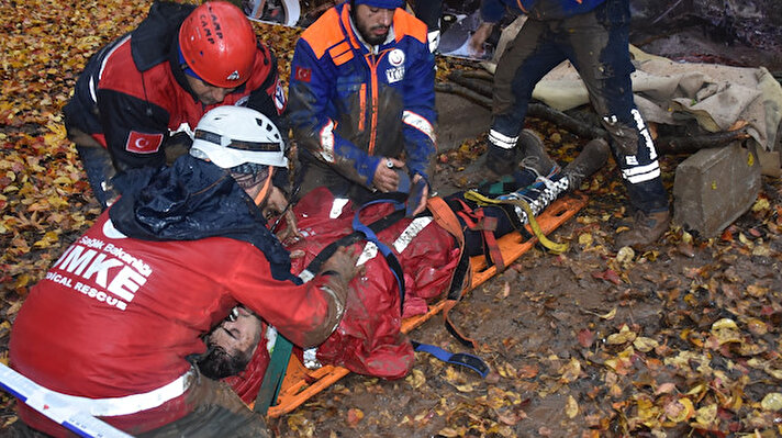 İl Sağlık Müdürlüğü Sağlık Hizmetleri Başkanlığı Afetlerde Sağlık Hizmetleri Birimi tarafından 30 personel ile 'Helikopter Enkaz Alanına Yaklaşım ve Uluslararası Bina İşaretleme' tatbikatı yapıldı. 