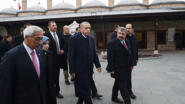 Erdoğan, Mevlana Meydanı'ndaki toplu açılış töreninde Konyalılara hitap etti. 

