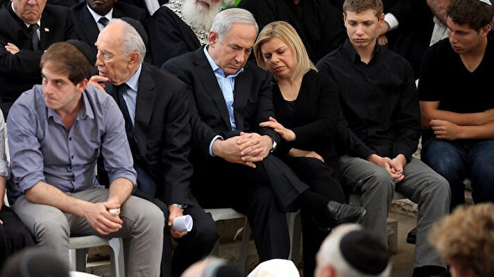 İsrail Başbakanı Binyamin Netanyahu'nun oğlu Avner Netanyahu, 2017 yılında askerlik görevini bitirerek İsrail Silahlı Kuvvetleri'nden terhis olmuştu.
