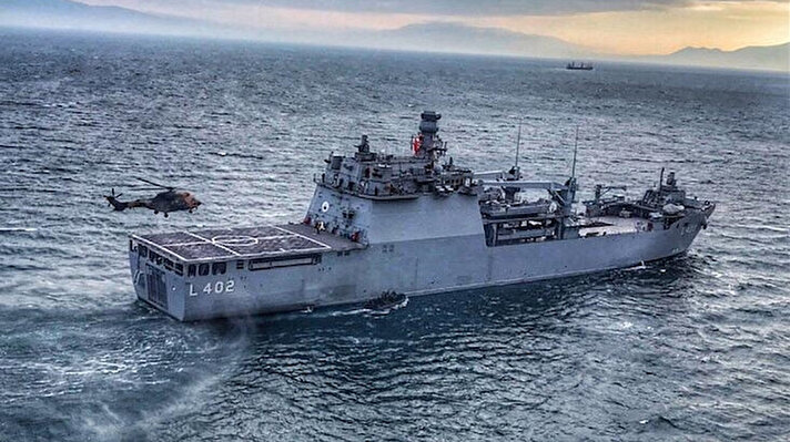 Navy, air force and infantry units of the Turkish Armed Forces (TAF) took part in amphibious drills in the Aegean Sea, which included battle simulations.

