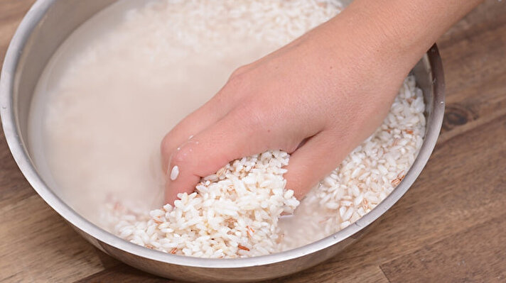 Son derece besleyici olan pirinç suyu hakkında tüm detayları paylaşıyoruz. Denemekte fayda var. 


