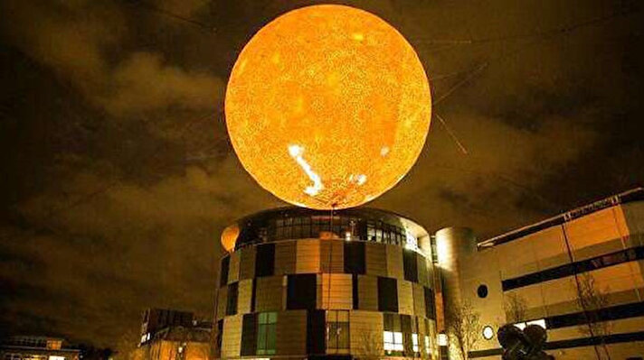 Sputnik’in haberine göre reaktör, Güneş'in derinliklerindeki nükleer füzyon sürecine benzer bir reaksiyonu oluşturma fırsatını sağlayacak. 