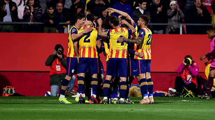 ​İspanya sınırları içerisinde dün gece büyük tartışmalara neden olan bir karşılaşma oynandı. Tartışmaların sebebi FIFA'nın milli takım olarak tanımadığı Katalonya'nın Venezuela ile Girona'da oynamasıydı.