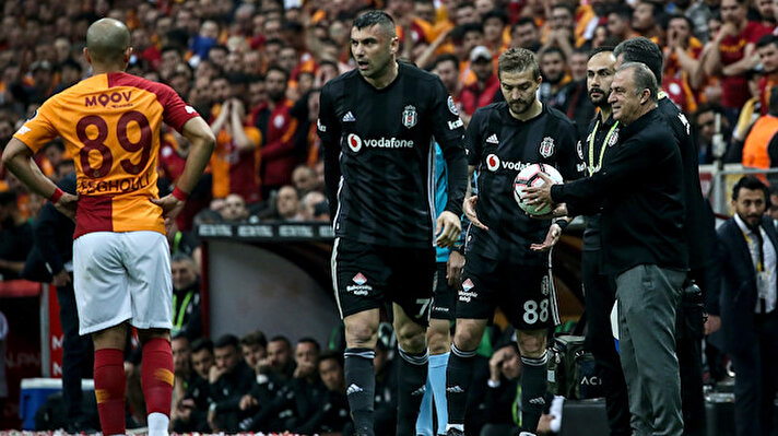 ​Galatasaray, Türk Telekom Stadı'nda ağırladığı Beşiktaş'ı 2-0 mağlup etti ve liderliğe yükseldi. 