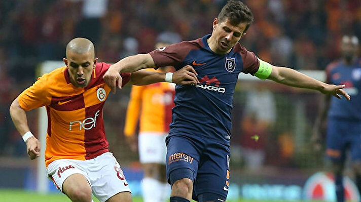 Muhammet Altıntaş: Galatasaray seyirci avantajıyla beraber Başakşehir’e kolay kolay maçı bırakmaz. Bu maç çok gollü olacak. Belki Galatasaray'a beraberlik yarar ama beraberlik için oynarlarsa Başakşehir'e çok pozisyon verir ve bunu iyi kullanırlar. Fatih Terim de bu avantajı iyi kullanacaktır. 