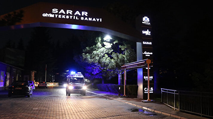 Eskişehir’de, Sarar Şirketler Grubu Yönetim Kurulu Başkanı Cemalettin ve eşi Zehra Sarar, evlerine giren maskeli ve silahlı 3 soyguncu tarafından elleri ve ayakları bağlanarak soyuldu.