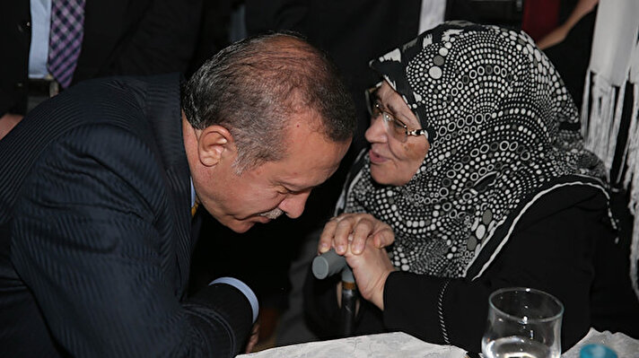 Yaklaşık 8 aydır tedavi gördüğü Bağcılar Medipol Mega Üniversite Hastanesinde bugün hayatını kaybetti.