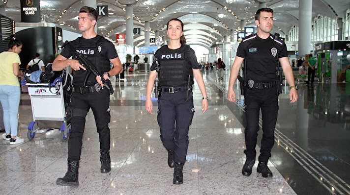 İstanbul Havalimanı’nda yolcu yakınları ve çalışanların güvenliğini korumak ve yaşanabilecek olumsuzluklara anında müdahale etmek amacıyla İstanbul Emniyet Müdürü Mustafa Çalışkan’ın talimatıyla "Acil Müdahale Timi" kuruldu.