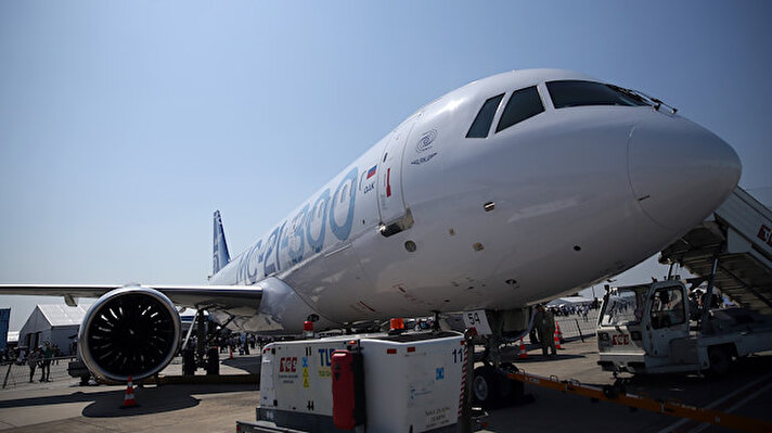 Uluslararası ilk uçuşunu dün Rusya Jukovski Havalimanı'ndan Atatürk Havalimanı'na gerçekleştiren Rus yolcu uçağı MC-21, İstanbul Havacılık, Uzay ve Teknoloji Festivali TEKNOFEST'te sergileniyor. 