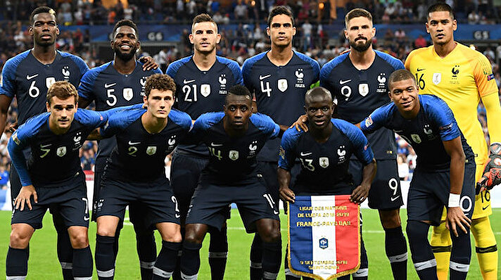 A Milli Futbol Takımımız, Fransa ile EURO 2020 yolunda çok kritik bir maça çıkacak. Karşılaşma öncesinde Fransa Futbol Federasyonu'ndan gerginliği tırmandıracak açıklamalar geliyor. Öte yandan milli takımımızın Fransa yolculuğu öncesinde ciddi ihbarlar geliyor.