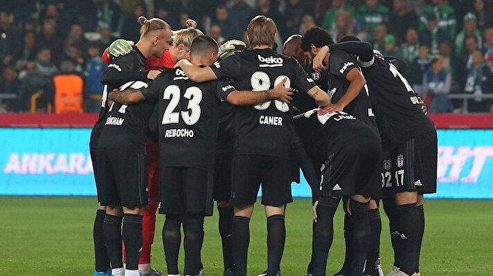 Beşiktaş Süper Lig'in 12. haftasında deplasmanda Konyaspor'u Burak Yılmaz'ın attığı golle 1-0 mağlup etti. Lig’de üst üste 4. galibiyetini alan siyah-beyazlılar, maç fazlasıyla 4. sıraya çıkarak yükselişini sürdürdü.