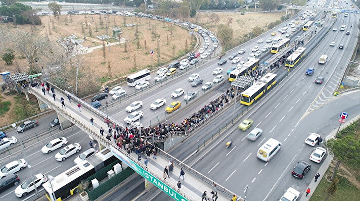 Milli Eğitim Bakanlığı tarafından yürürlüğe konulan yeni ara tatilin ilk bölümü 15 Kasım 2019 tarihinde başlamıştı.