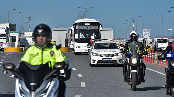 Öte yandan başta Almanya olmak üzere gün boyu Fransa, İspanya, Avusturya, Hollanda, Belçika, İsveç, Norveç ve Danimarka'dan 34 uçuş ile 3 bin 614 kişi Türkiye'ye getirilecek. 