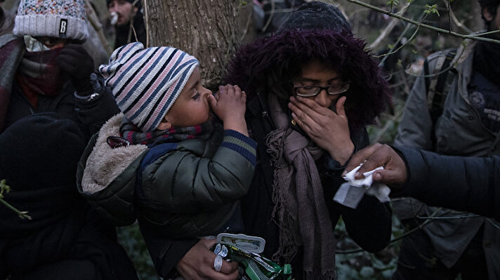 Sığınmacıların Avrupa'ya geçme hayaliyle sınırda beklemelerinde 3. haftaya girildi.