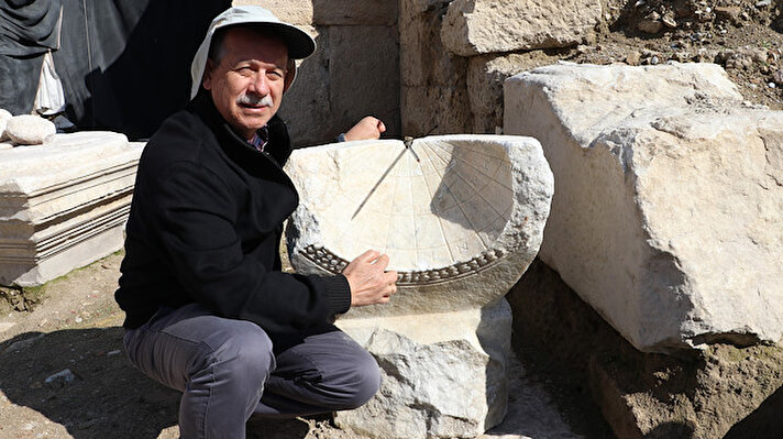 UNESCO Dünya Miras Geçici Listesi'nde yer alan, içinde İncil'de adı geçen yedi kiliseden birinin bulunduğu Laodikya Antik Kenti'nde kazı ve restorasyon çalışmaları devam ediyor.

