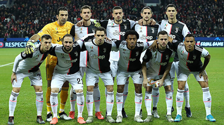 Koronavirüs salgını nedeniyle futbol kulüpleri zor durumda. Önemli harcamalar yapan kulüplerin maçların oynanmadığı dönemde futbolculardan alacakları ücretler konusunda destekte bulunmalarını istediği belirtilmişti.