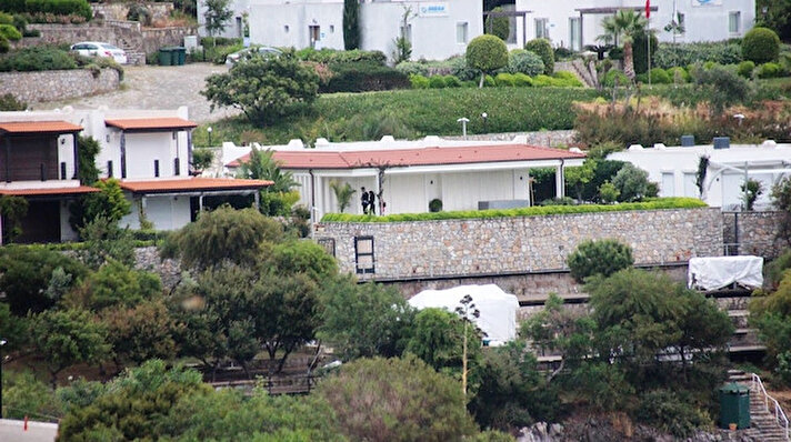 Gazeteci Yılmaz Özdil’in Aktur sitesinde bulunan evinin parsel kaydırma yöntemiyle evini büyüttüğü iddialarının ardından Çevre ve Şehircilik Bakanlığı soruşturma başlattı. 