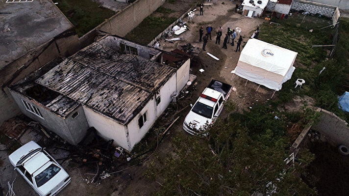 İnece beldesinde Yasin (60) ile Yazgül Balcı (62) çiftçinin evlerinde henüz bilinmeyen nedenle bir yılda 4 kez yangın çıktı. İki gün önce çıkan son yangında ev tamamen kullanılmaz hale geldi.