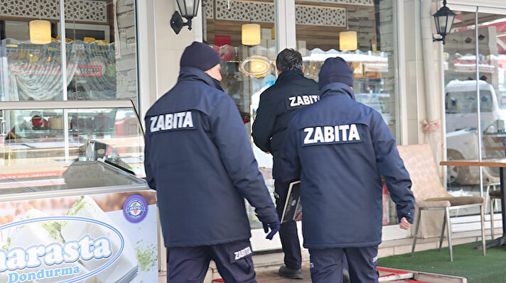 Normalleşme sürecinde Koronavirüs Bilim Kurulu'nun önerileri doğrultusunda, Sağlık Bakanlığınca "Kasap, Manav, Kuruyemişçi, Balıkçı ve Diğer Gıda Satış Yerleri ile İlgili Alınması Gereken Önlemler" başlıklı rehber hazırlandı.