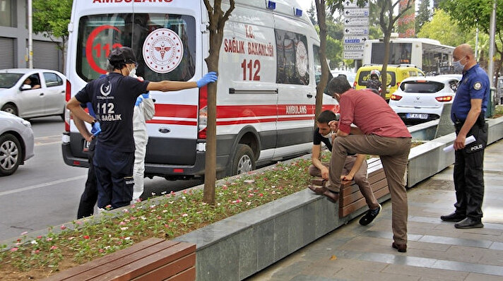 Polisi alarma geçiren olay, dün saat 16.30 sıralarında Antalya'nın en işlek caddelerinden Güllük Caddesi'nde meydana geldi. 