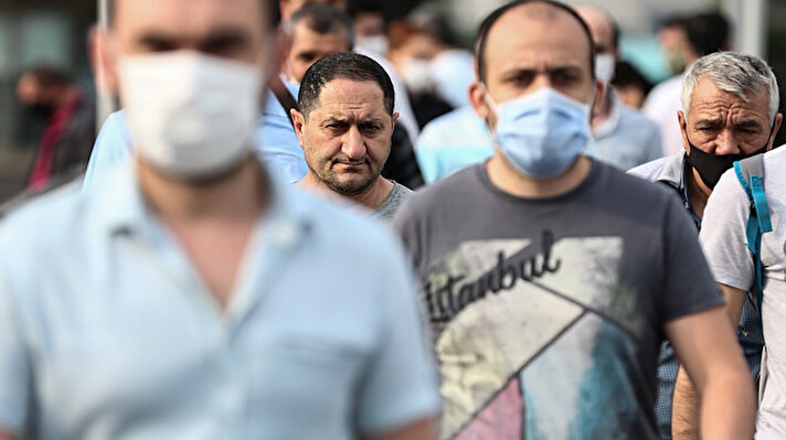 İstanbul Valiliği ve İl Hıfzısıhha Kurulu tarafından alınan kararla İstanbul'da açık alanlarda maske takma zorunluluğu getirildi.