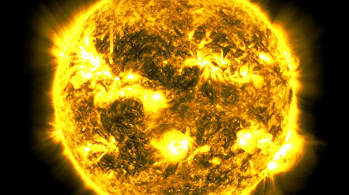 NASA ve Avrupa Uzay Ajansı (ESA) Güneş’in yüzeyini tüm detaylarıyla ortaya koyan, şimdiye kadar çekilmiş en detaylı fotoğraflarını paylaştı.