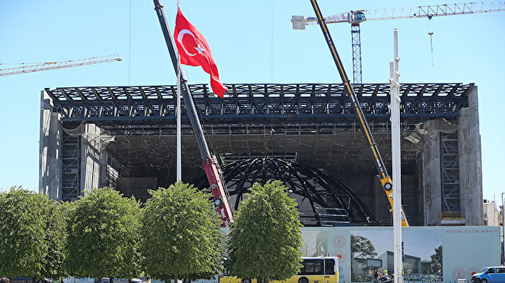 Cumhurbaşkanı Recep Tayyip Erdoğan tarafından 10 Şubat 2019'da temeli atılan yeni AKM'nin yapımına devam ediliyor. İlk AKM'nin mimarı olan Hayati Tabanlıoğlu'nun oğlu mimar Murat Tabanlıoğlu'nun imzasını taşıyan merkezin inşaatında çalışmalar aralıksız sürüyor.