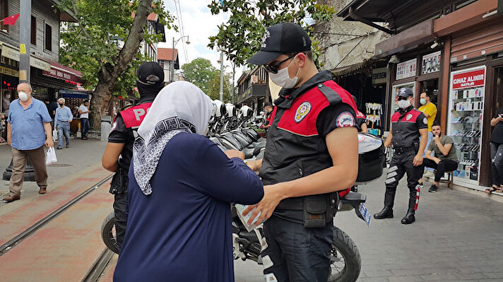 Valilikten yapılan açıklamada, Vali Ömer Faruk Coşkun başkanlığında gerçekleştirilen İl Umumi Hıfzıssıhha Meclisinde, Kovid-19 tedbirleri kapsamında ek kararların alındığı bildirildi.