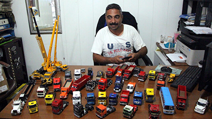Kentte vinç işletmeciliği yapan Okan Kayışoğlu, çocukluk hayali olan maket araçlardan bir koleksiyon oluşturmaya karar verdi. Kayışoğlu'nun 2013 yılında oluşturmaya başladığı koleksiyon bugün 330 parçaya ulaştı.