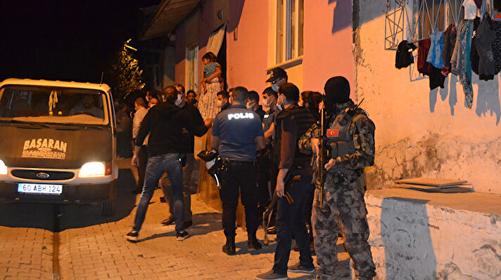 Tokat'ta iki aile arasında çıkan kavgada 8 kişi yaralandı.