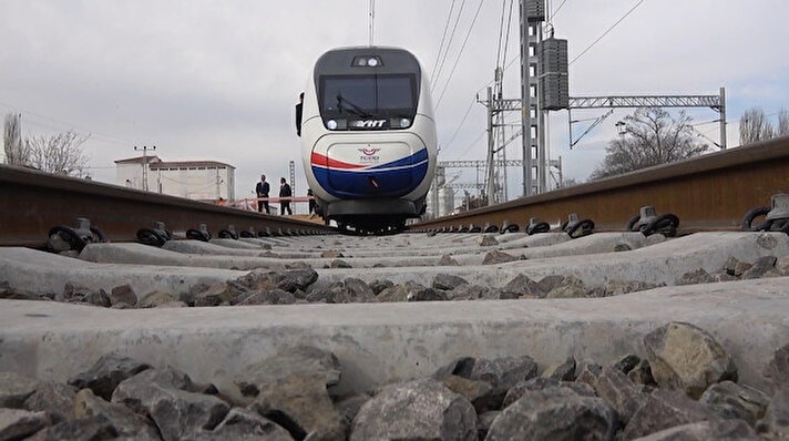 Ankara-Sivas Yüksek Hızlı Tren Hattı (YHT) çalışmalarının büyük bir bölümü tamamlandı. 